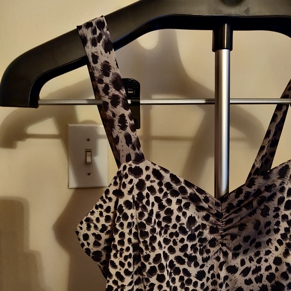 Leopard Mini dress - Picture 8 of 9